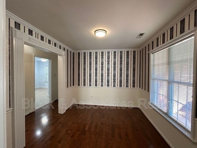 Photo - 7500 Riverside Ct