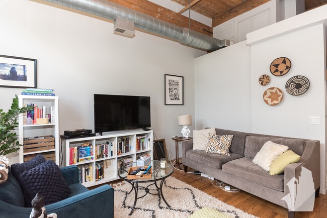 Photo - 2300 W Wabansia Ave Unit 326