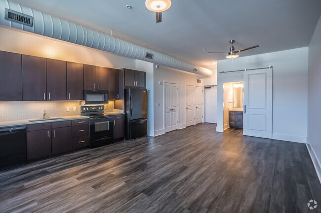 0 BR, 1 BA - 525 SF