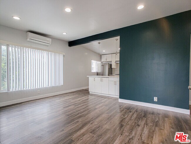 Building Photo - 1109 Serrano Ave Rental