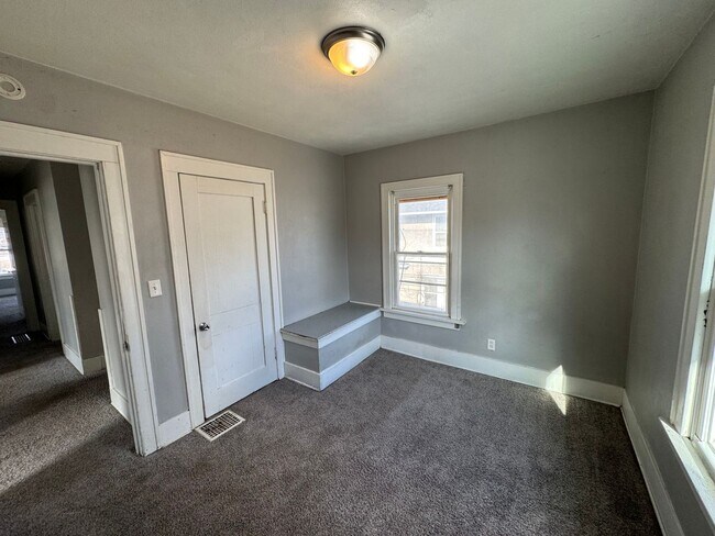 Photo - 1414 Iowa St Unit 2