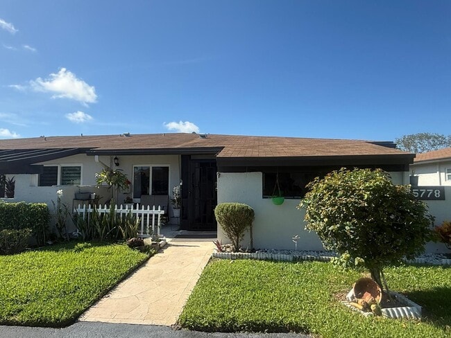 Photo - 5778 Phoenix Palm Ct