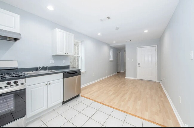 Photo - 1410 W Ritner St