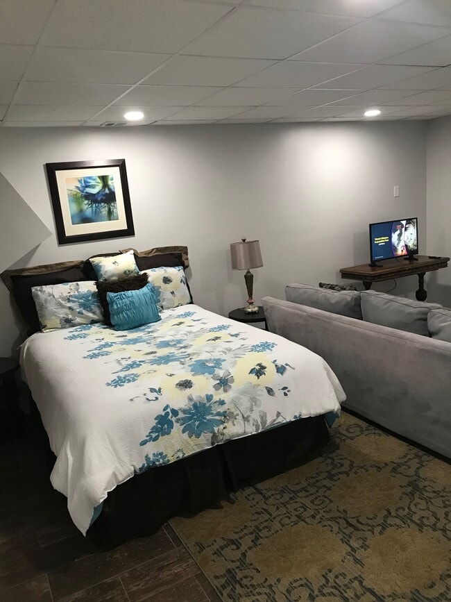 Photo - 6605 Destiny Dr SE Unit Stylish Studio Apartment