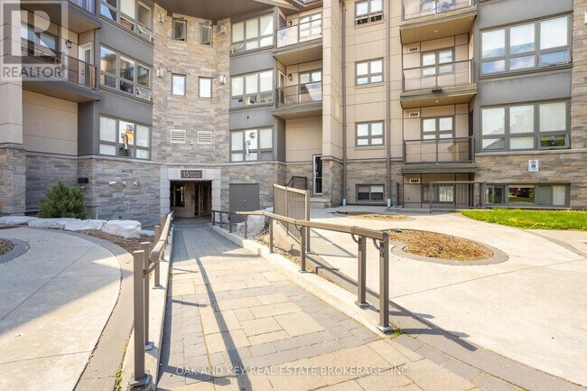 Photo - 15 Jacksway Crescent Unité 108