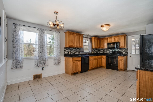 Photo - 114 Moreland Ave