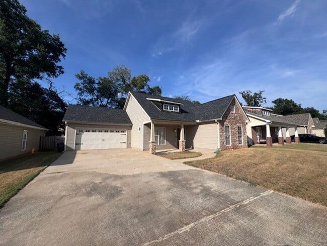 160 Stonecreek Pl
