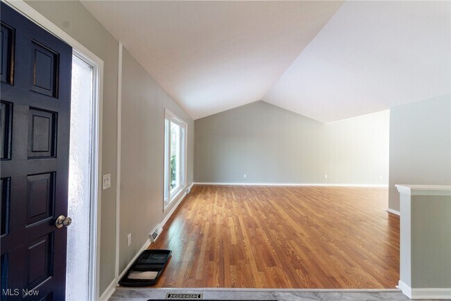 Photo - 24434 Emmons Rd