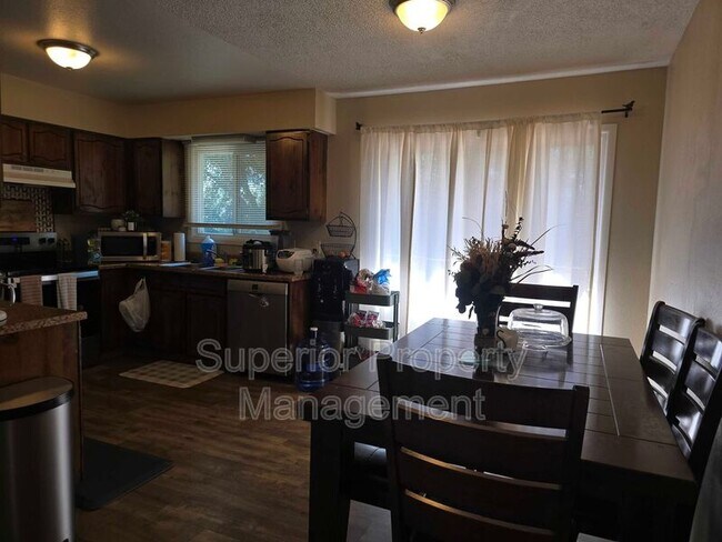 Photo - 4800 King Arthur Way