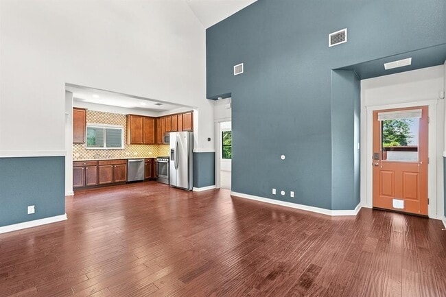 Photo - 2101 Rivers Edge Way