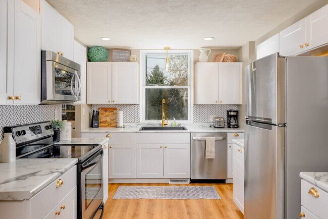 Photo - 1630 S Connell St Unidad ID1061649P