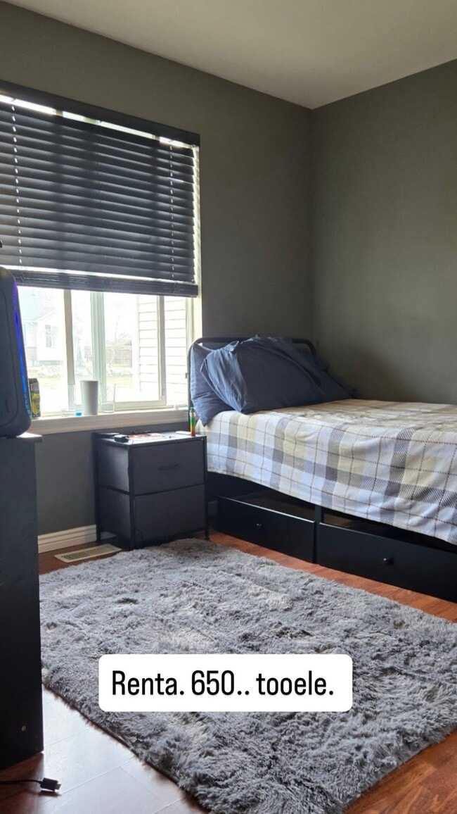 Photo - 361 E 1520 N