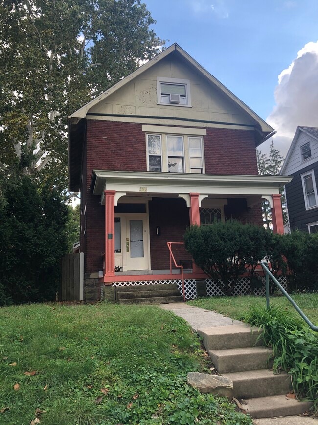 Building Photo - 385 E 15th Ave