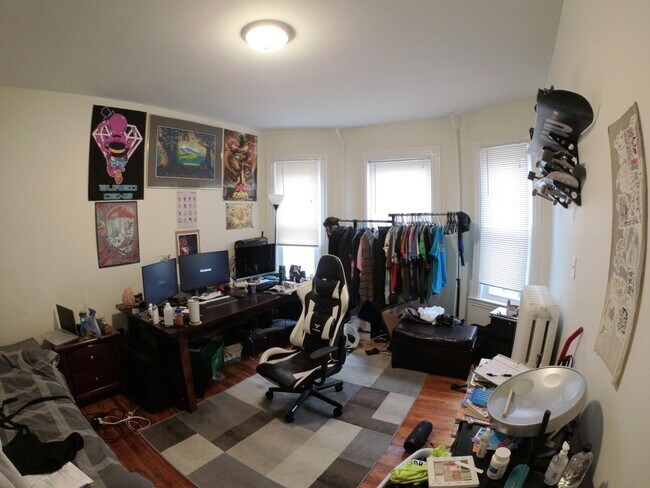 27 Buttonwood St Unit 2