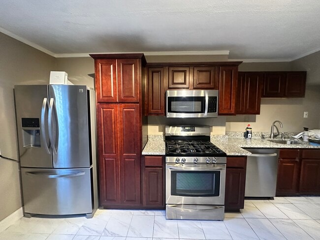 Photo - 20 Linden St Unit 1