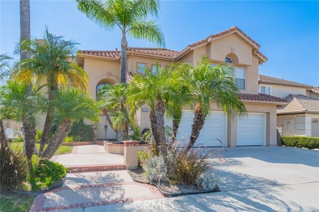 22661 White Oaks