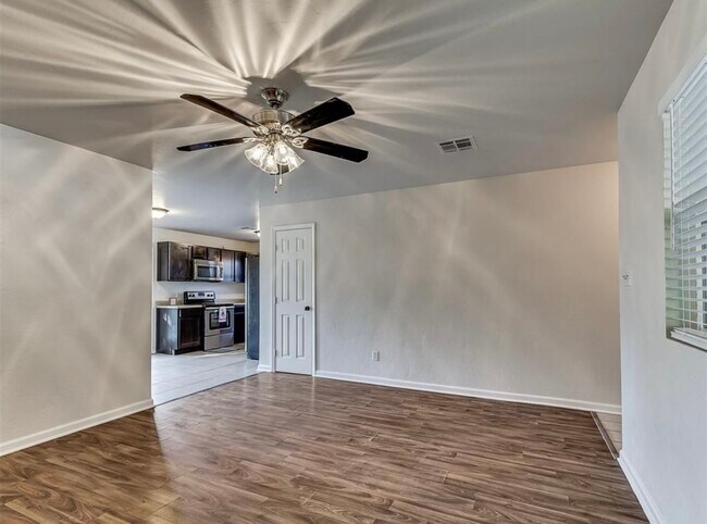 Photo - 1218 E Boyd St