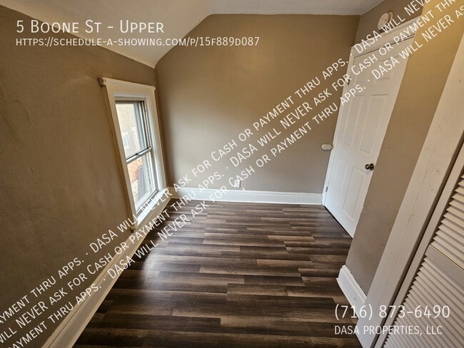 5 Boone St Unit Upper