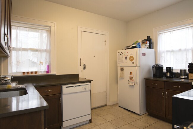 Photo - 1024 Foster St Unit 1024 Foster House