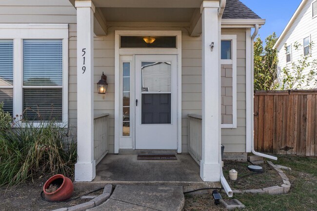 Photo - 519 Pickens Ln