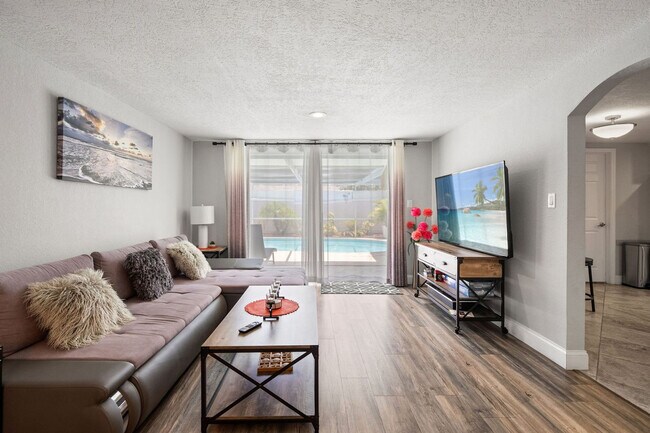 7240 Westwind Dr Unit SI ID1638037P