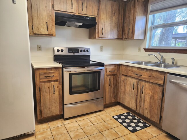 Photo - 35097 Whispering Oaks Blvd