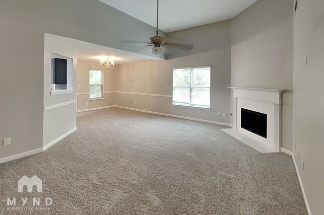 2772 Live Oak Trail