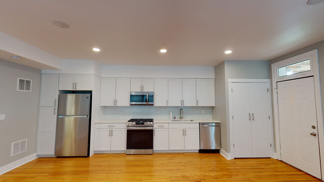 Great Room Kitchen - 3419 W Medill Ave Apartments Unit 1-2nd floor