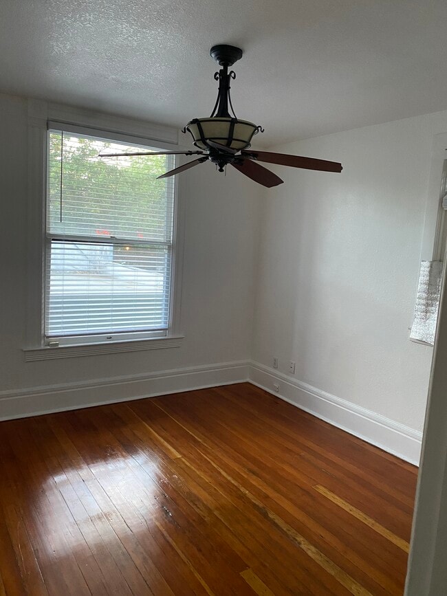Photo - 2427 J St Unit 2427 J St Apt Upper West