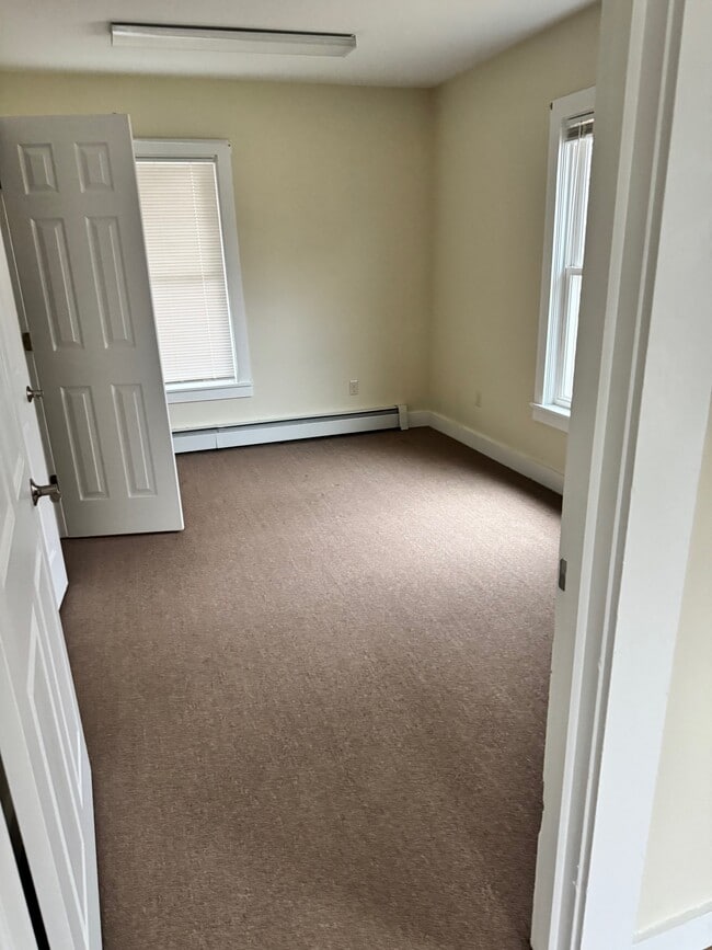 Photo - 379 US Route 7 N