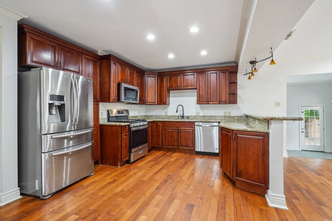 Photo - 4232 Cadiz St