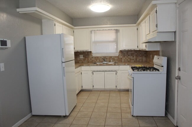 Photo - 3036 SE 20th St