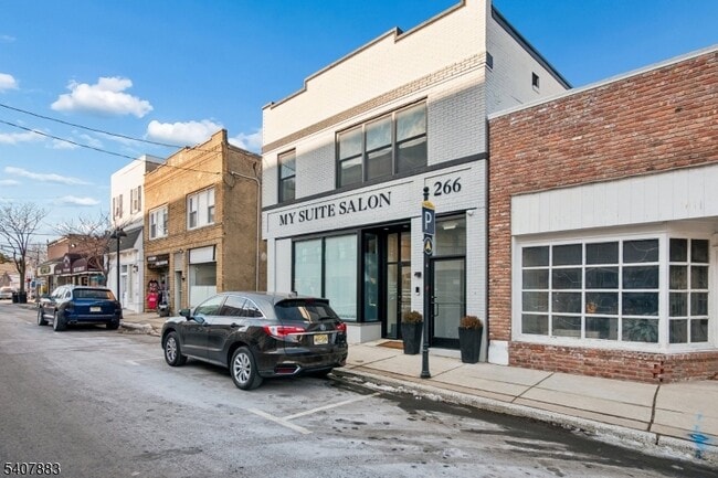Photo - 266 Morris Ave Unit 2