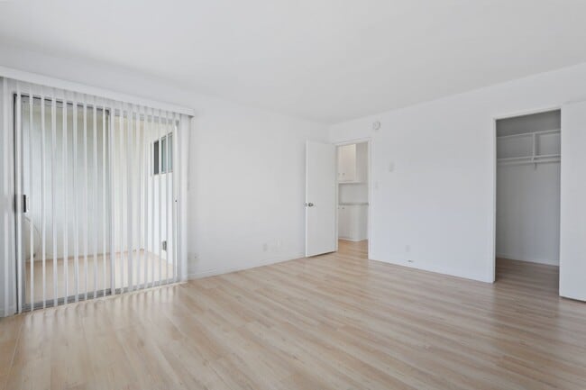 Photo - 519 Idaho Ave,  1 blocks to Montana and 5 blocks to the beach!