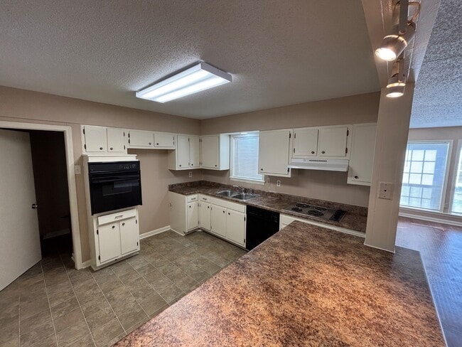 Photo - 6341 Wedgewick Cove