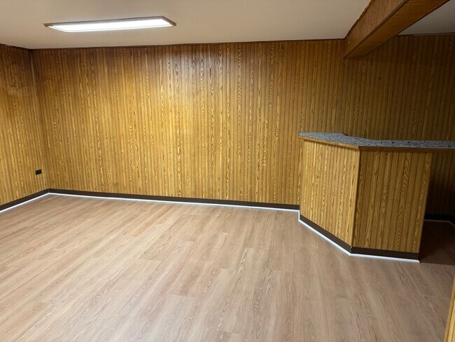 Photo - 7535 N Rockwell St