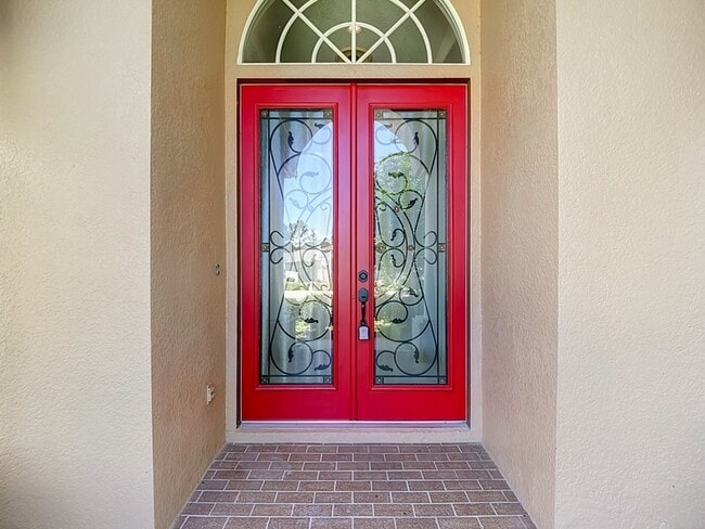 Photo - 10103 Newham Way