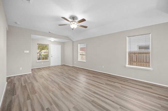 Photo - 8922 Aspen Trace Ln