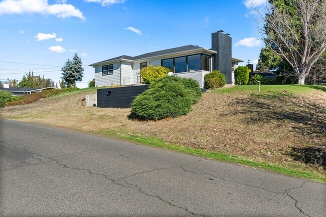 Photo - 3 Bedroom 3 Bath House