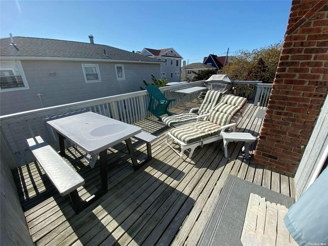 Photo - 145 Inwood Ave