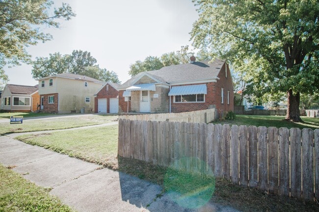 Photo - 3471 Jeannette Ave