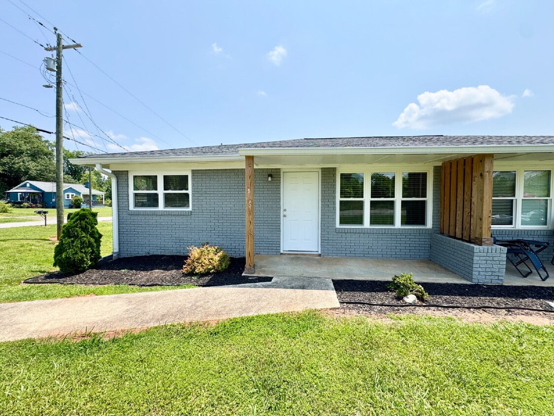 Remodeled Townhome Minutes from Downtown S... - Remodeled Townhome Minutes from Downtown S...