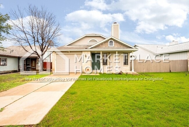 Building Photo - 1001 Greenbriar Loop