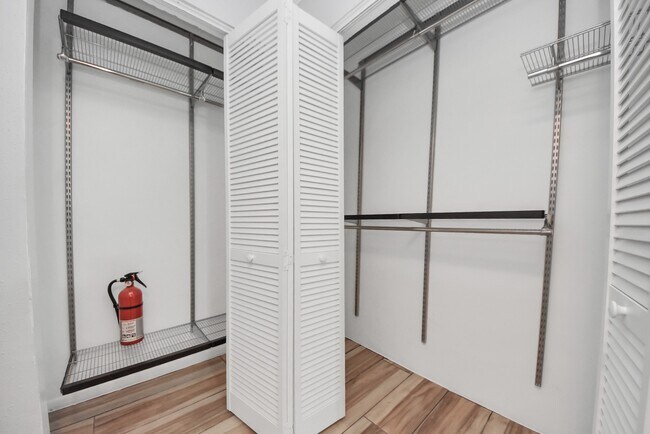 Photo - 2744 Briarhurst Dr Unit 23