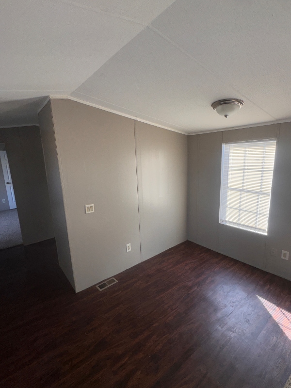 Photo - 18493 Prickley Ash Way