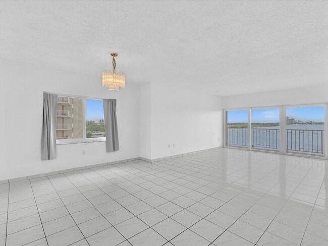 Photo - 500 Bayview Dr Unit 632