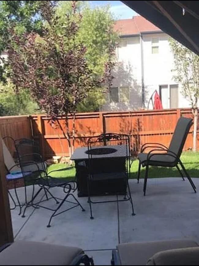 Building Photo - 1475 Live Oak Rd