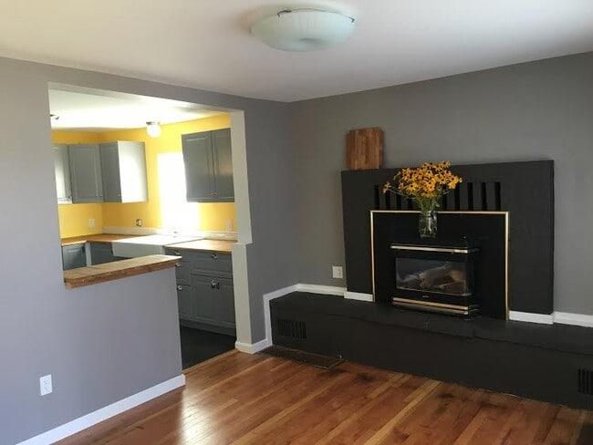 Living Room - 4614 NE Going St Unit Blue House