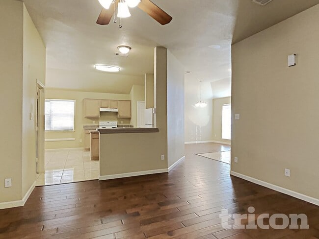 1205 Rio Vista Dr