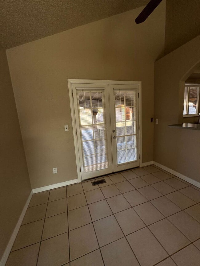 Photo - 3 bedroom - Allison